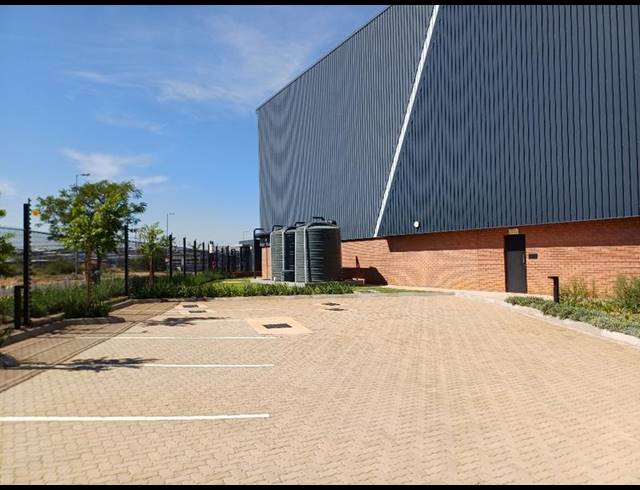 INDUSTRIAL PROPERTY TO RENT IN SAMRAND BUSINESS PARK